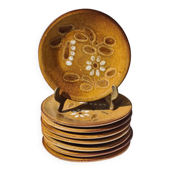 8 assiettes plates La Roue Vallauris