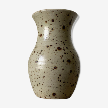 Vase en terre avec motif grès