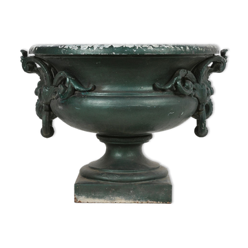 Medici planter in cast iron