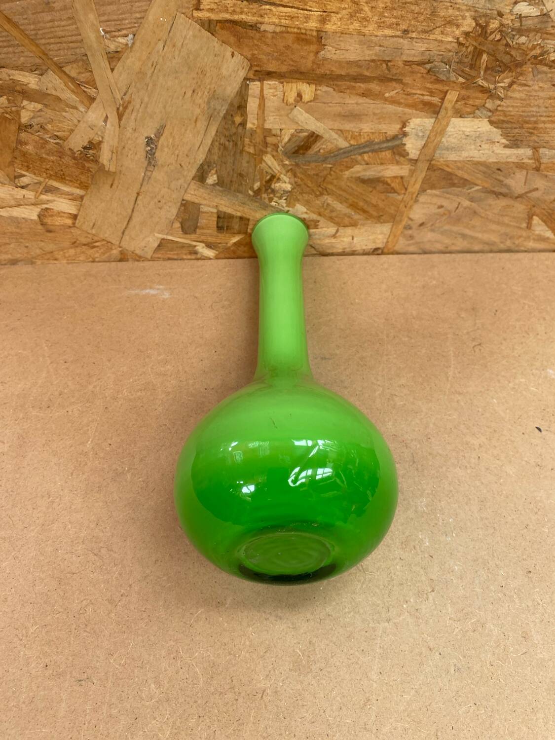 Old Vase Soliflore MURANO Multilayer Glass Green & White Vintage #B092