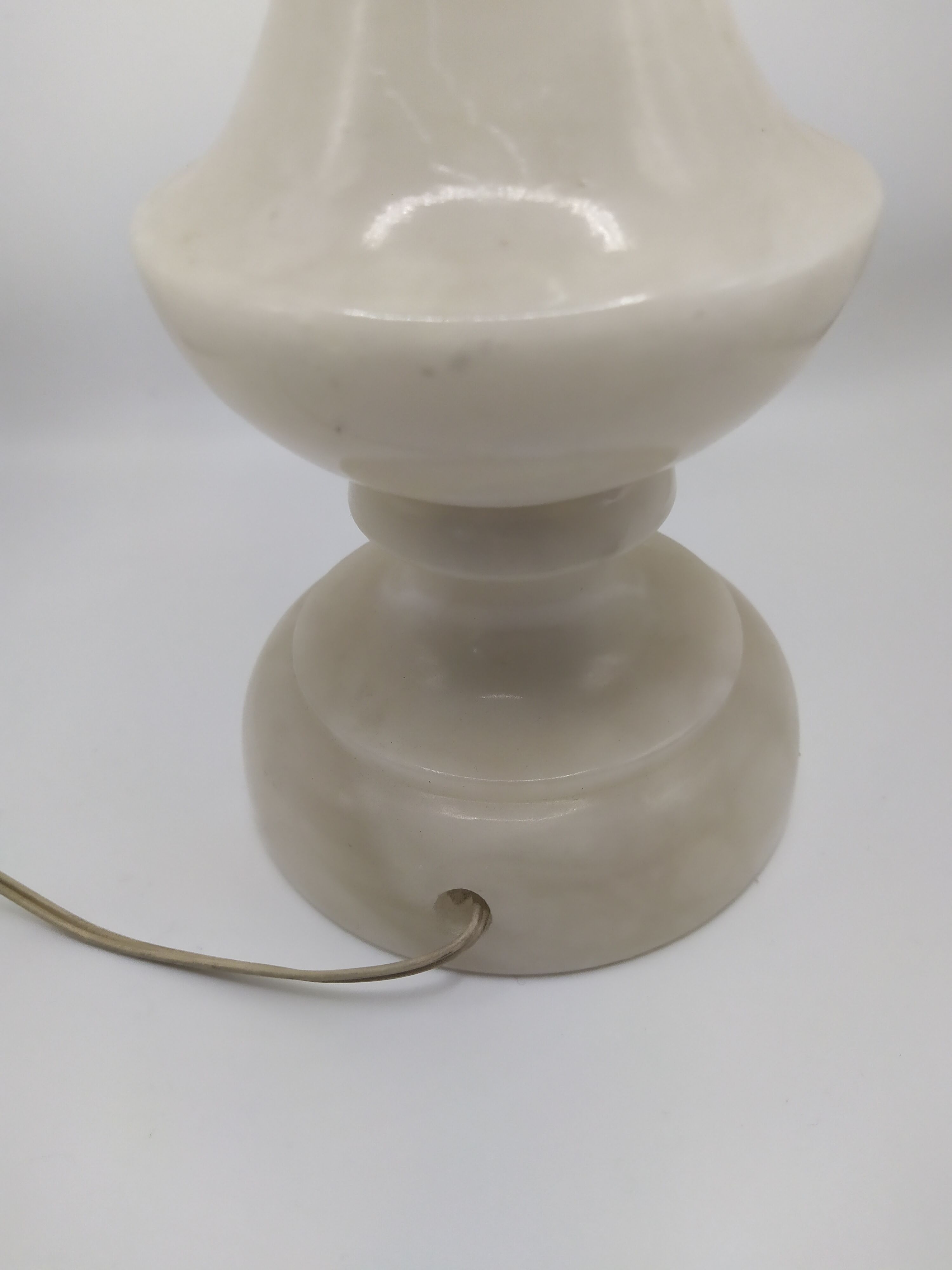 Alabaster lamp
