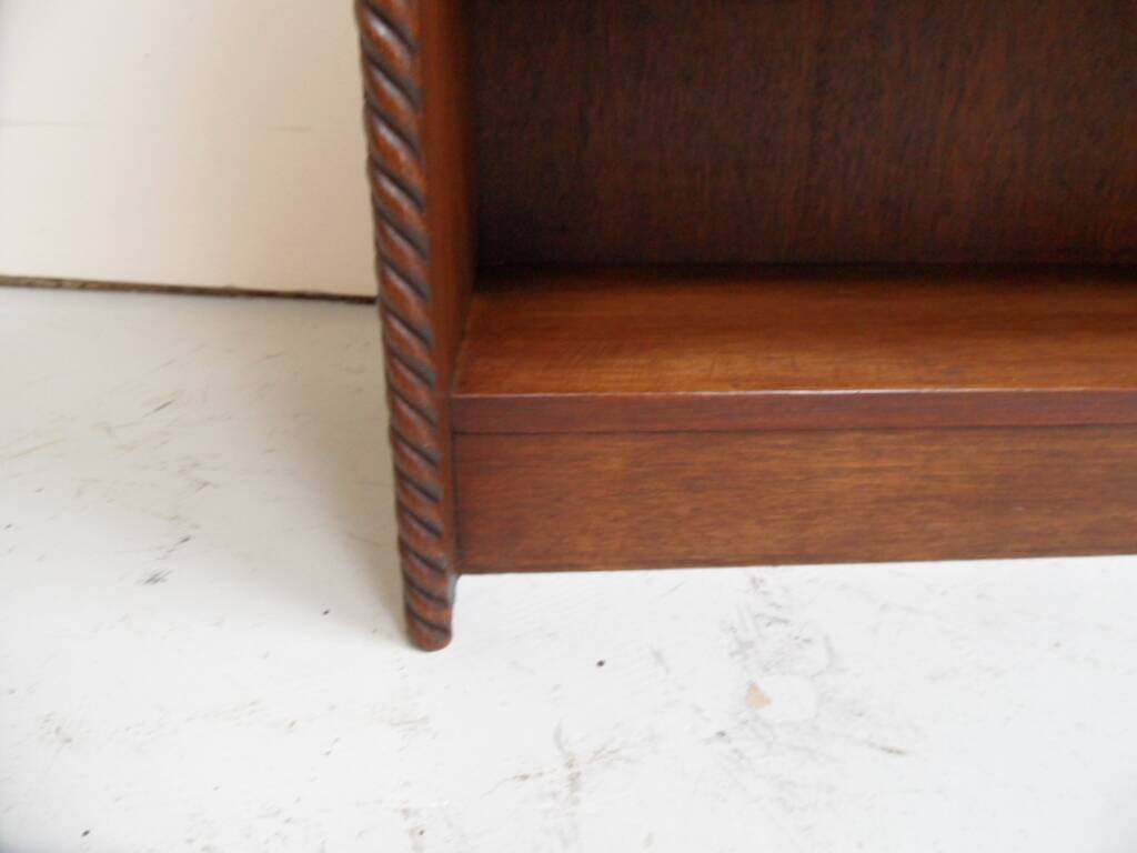 Étagère ouverte vintage