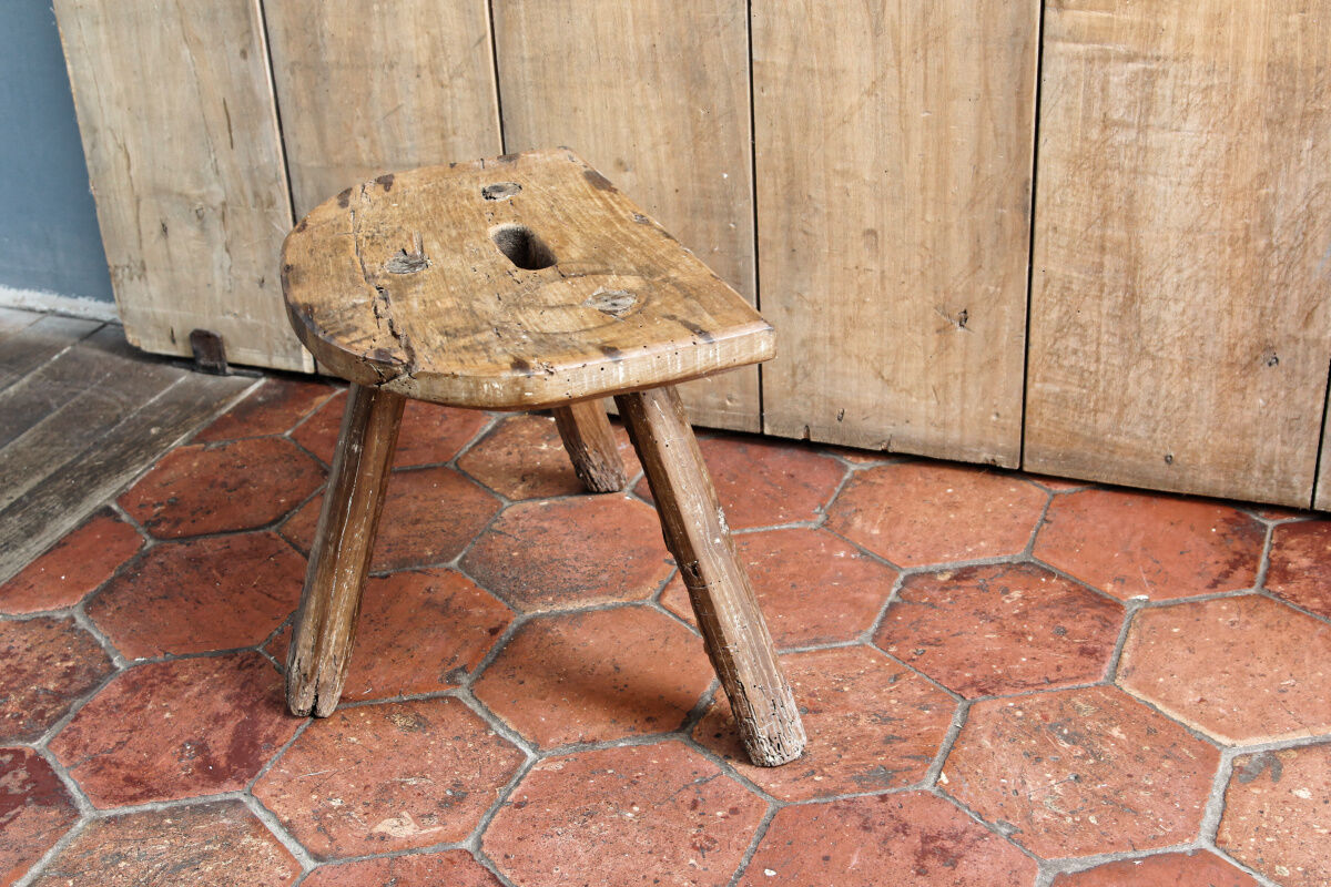 Cowherd stool, folk art