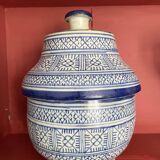 Antique covered butter pot "jobbana" from Morocco, Fes, signed Serghini.