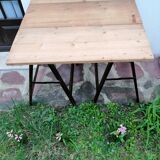 Table sur tréteaux