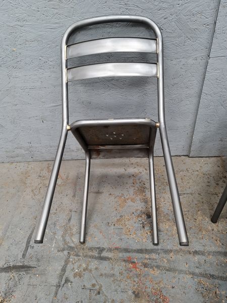 Série de six chaises Tolix patine graphite