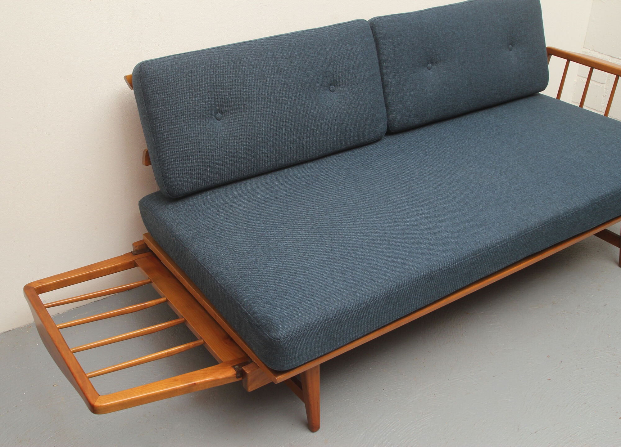 1950s daybed in cherrywood, fresh fabric, WK Furnitures