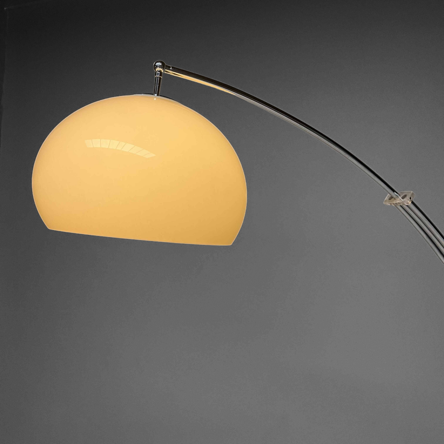 Harvey Guzzini floor lamp Arch with marble base, Italy, 1970