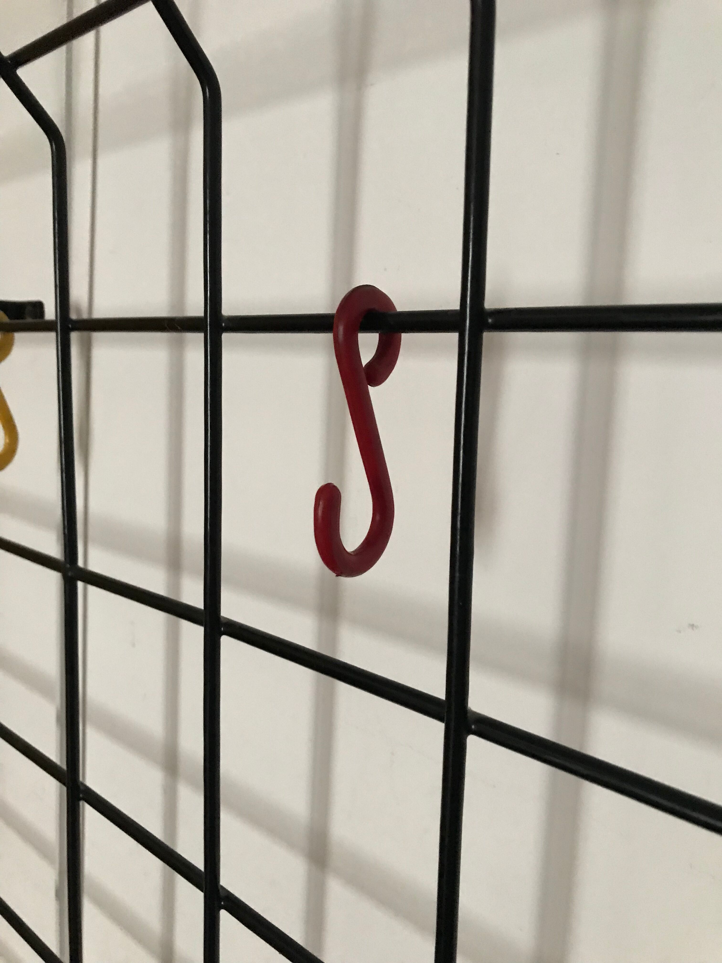 Wall coat rack steel wire