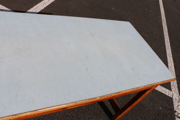 Table blue formica 10 people