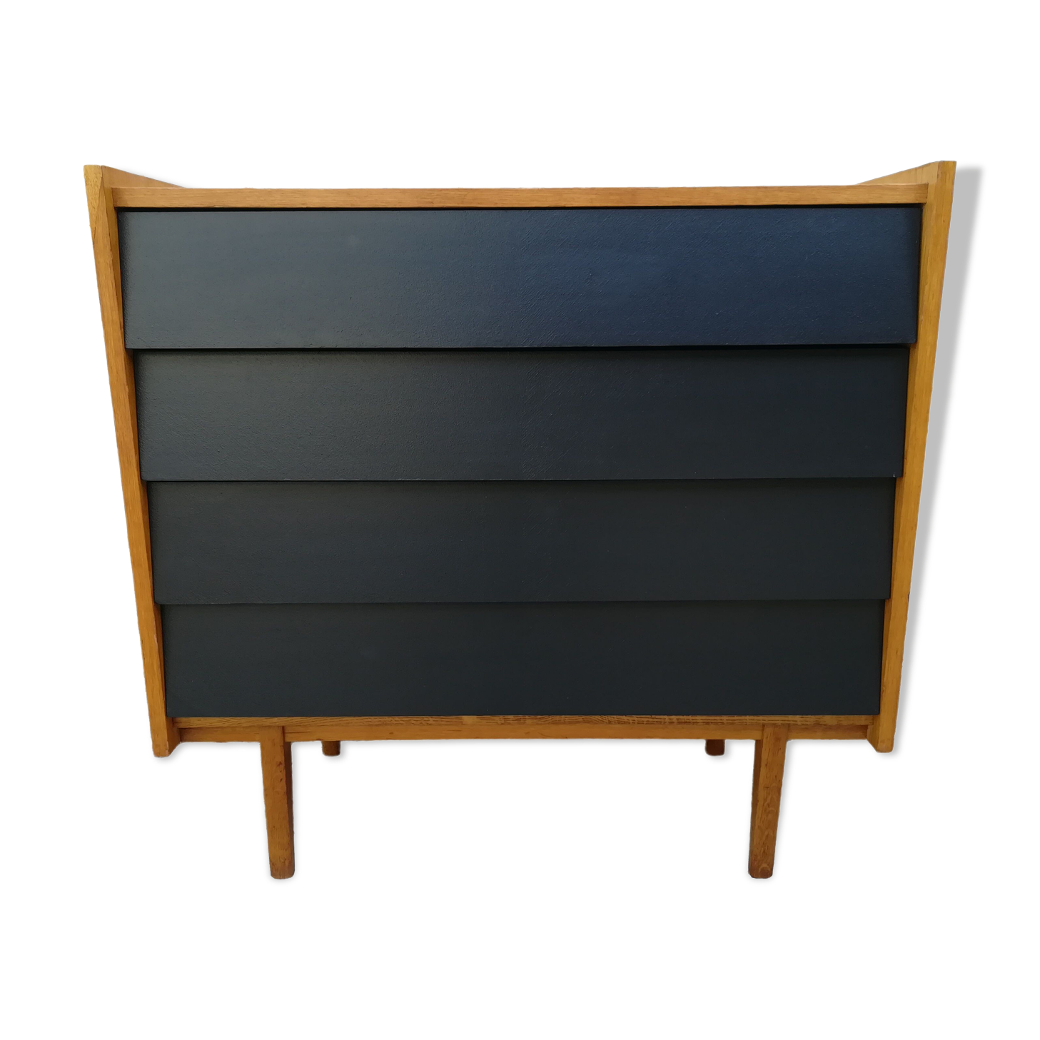 Vintage chest of drawers