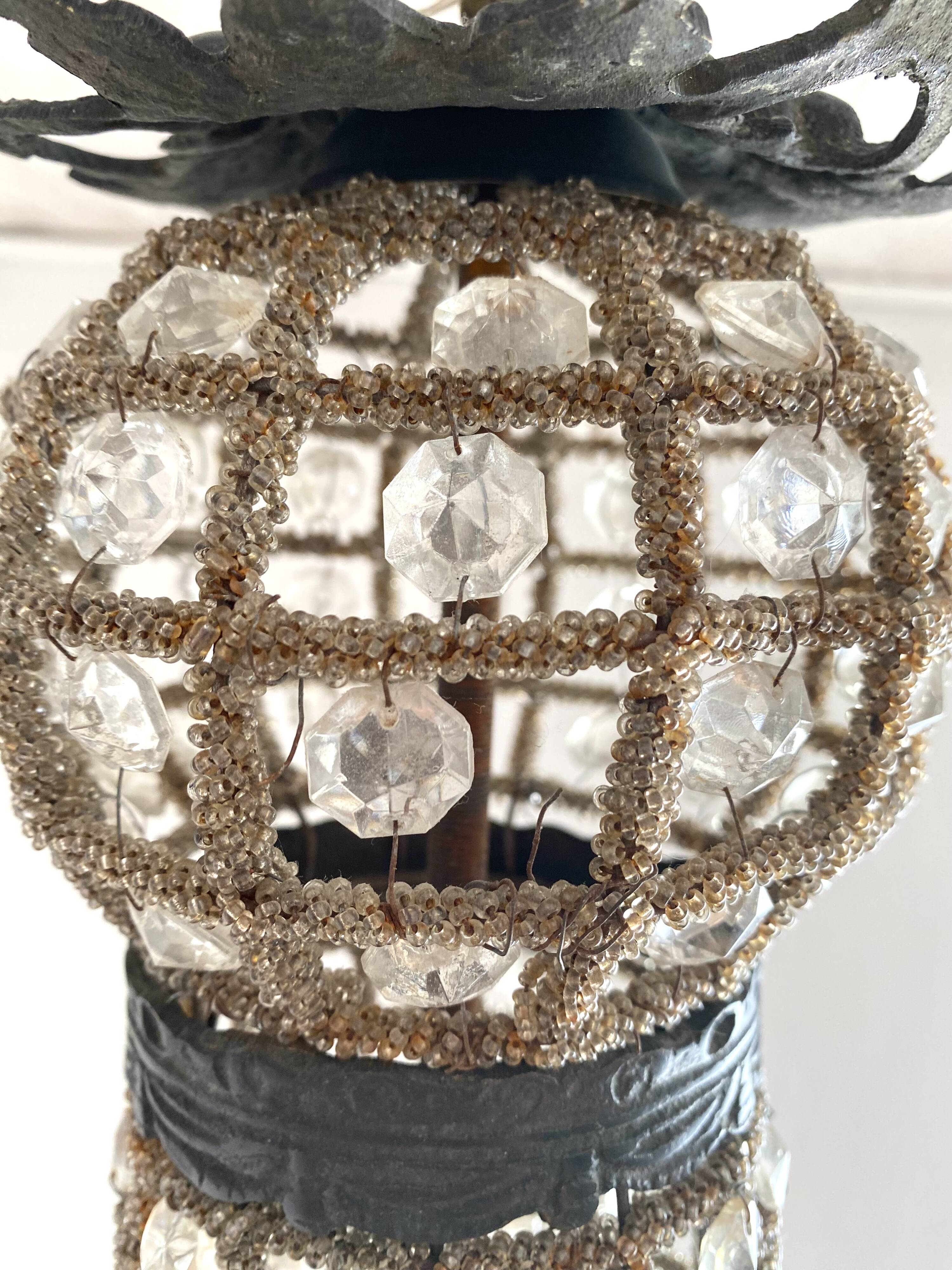 Empire-style hot air balloon chandelier with 6 lights and crystal drops