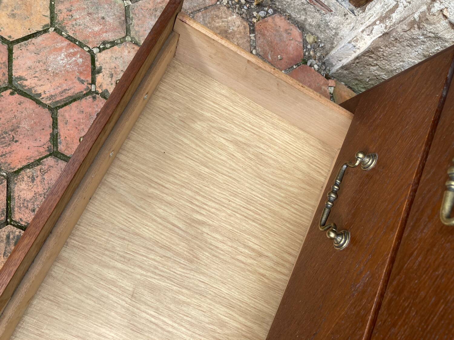 Vintage chest of drawers with tapered legs