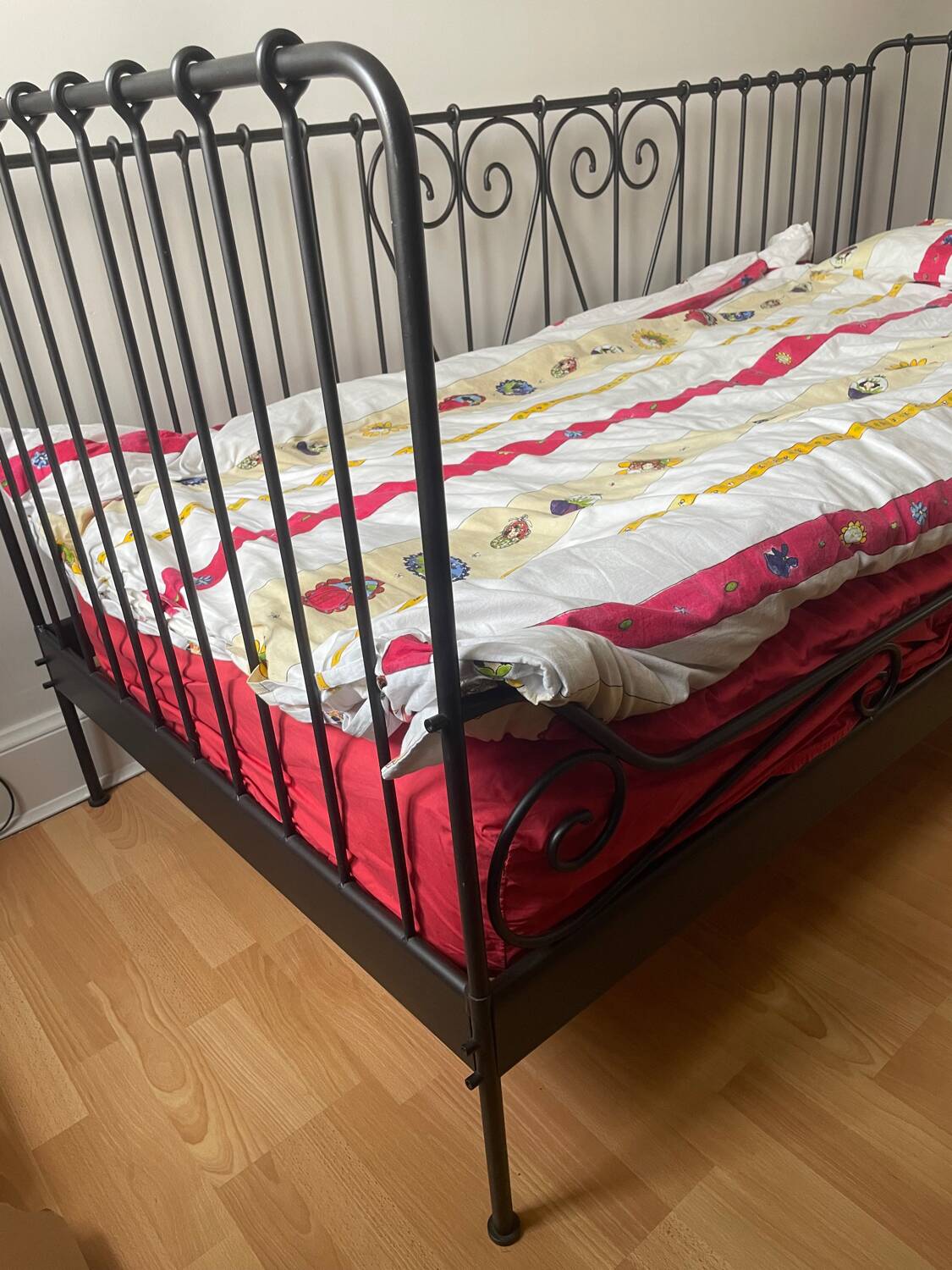 Single bed