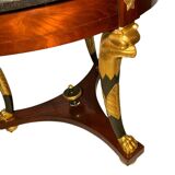 Grand guéridon aux corbins d’époque Empire