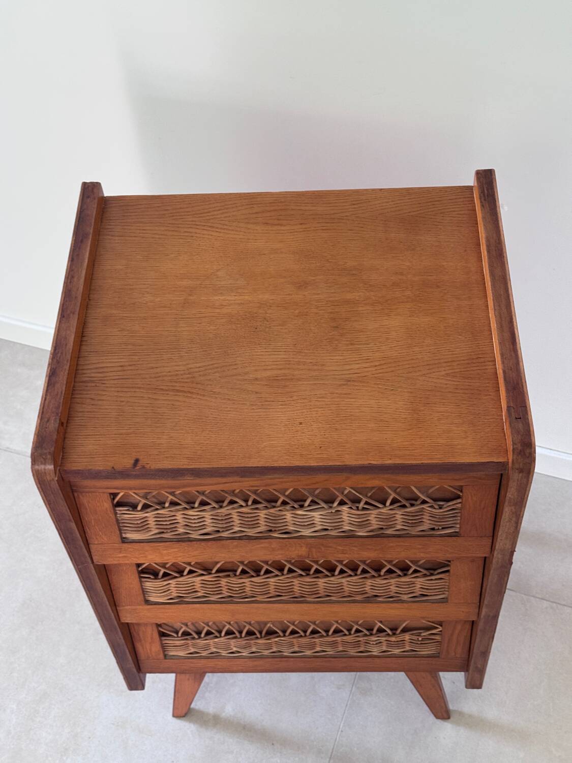 Vintage chest of drawers with tapered legs