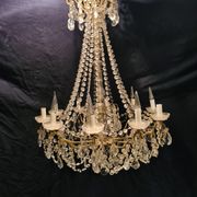Chandelier in crystal and gilded bronze