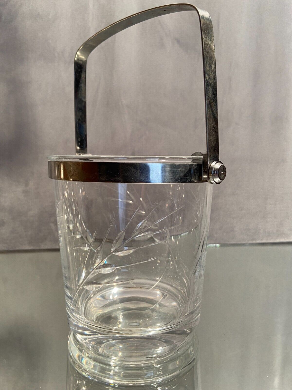 Cut crystal ice bucket with plant decoration and stainless steel frame