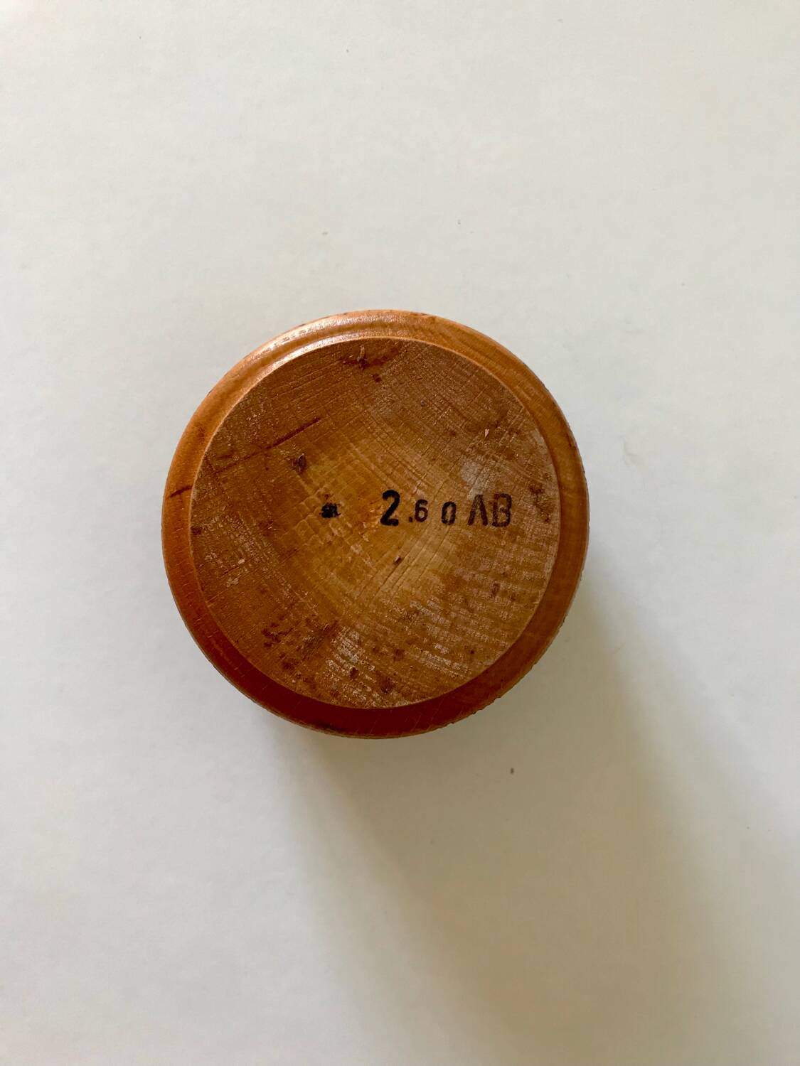 Vintage small round box with lid in light wood carved in relief decorated painted