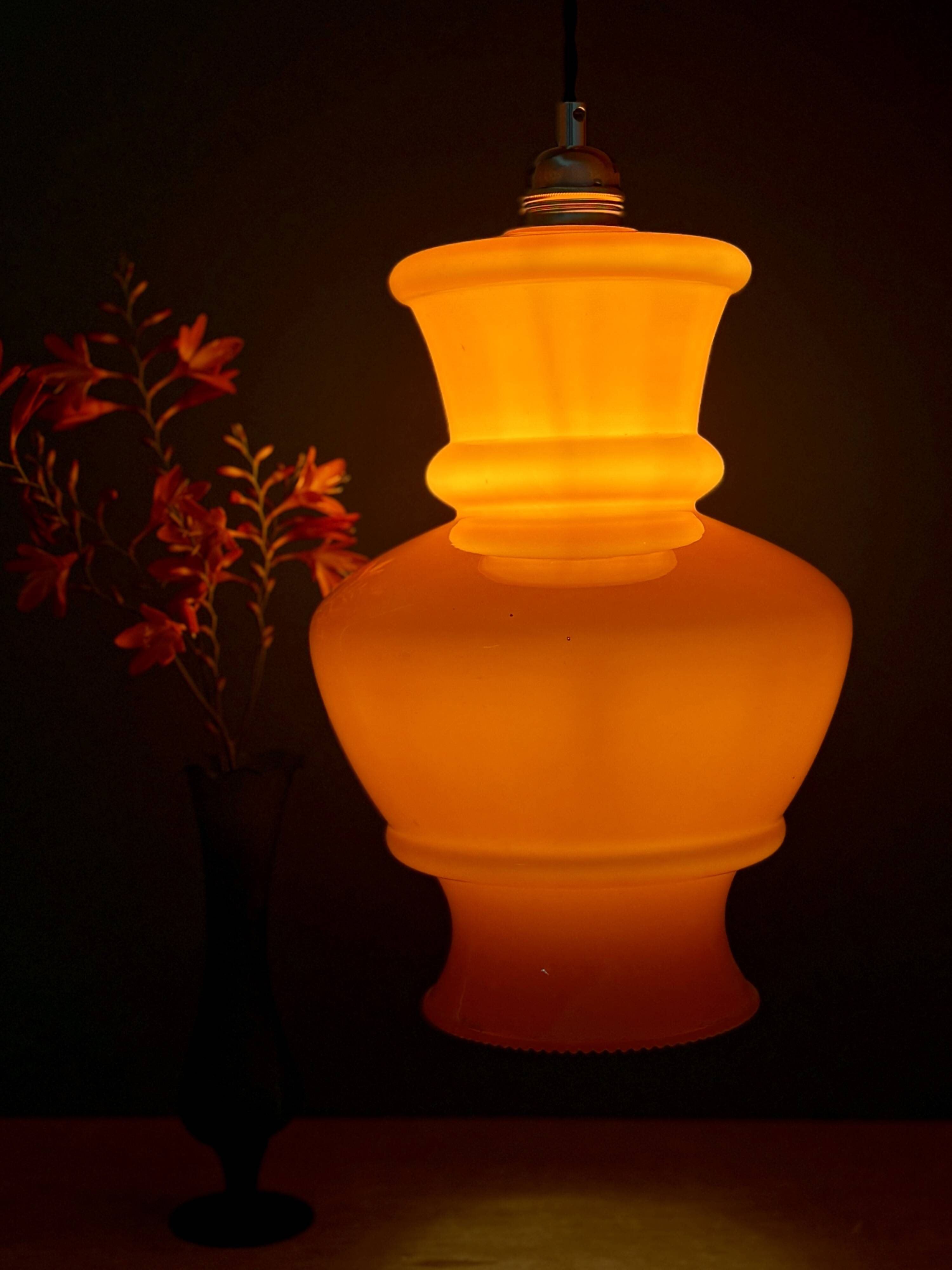 Suspension globe vintage XL en opaline orange