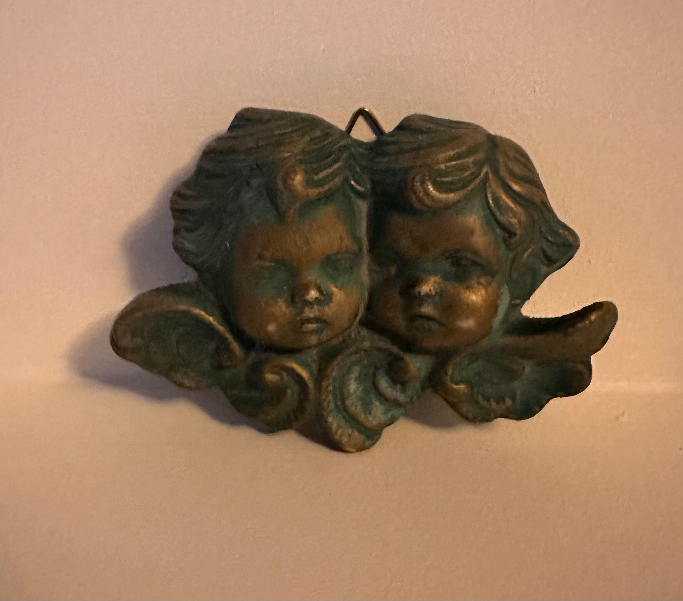 Wall decoration two angels