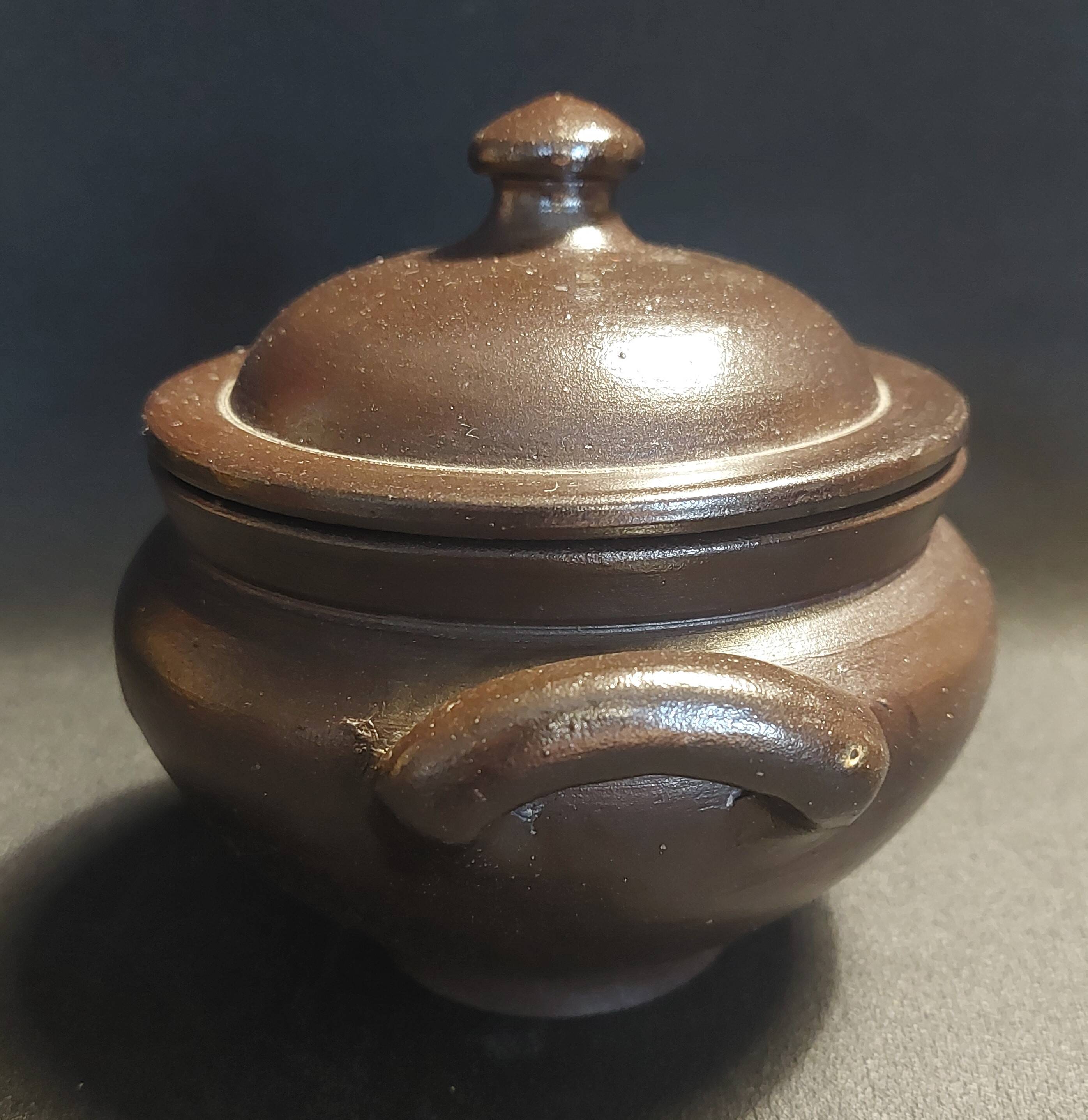 Stoneware soup tureen from Noron signed by Jean Dubost, 1970s.