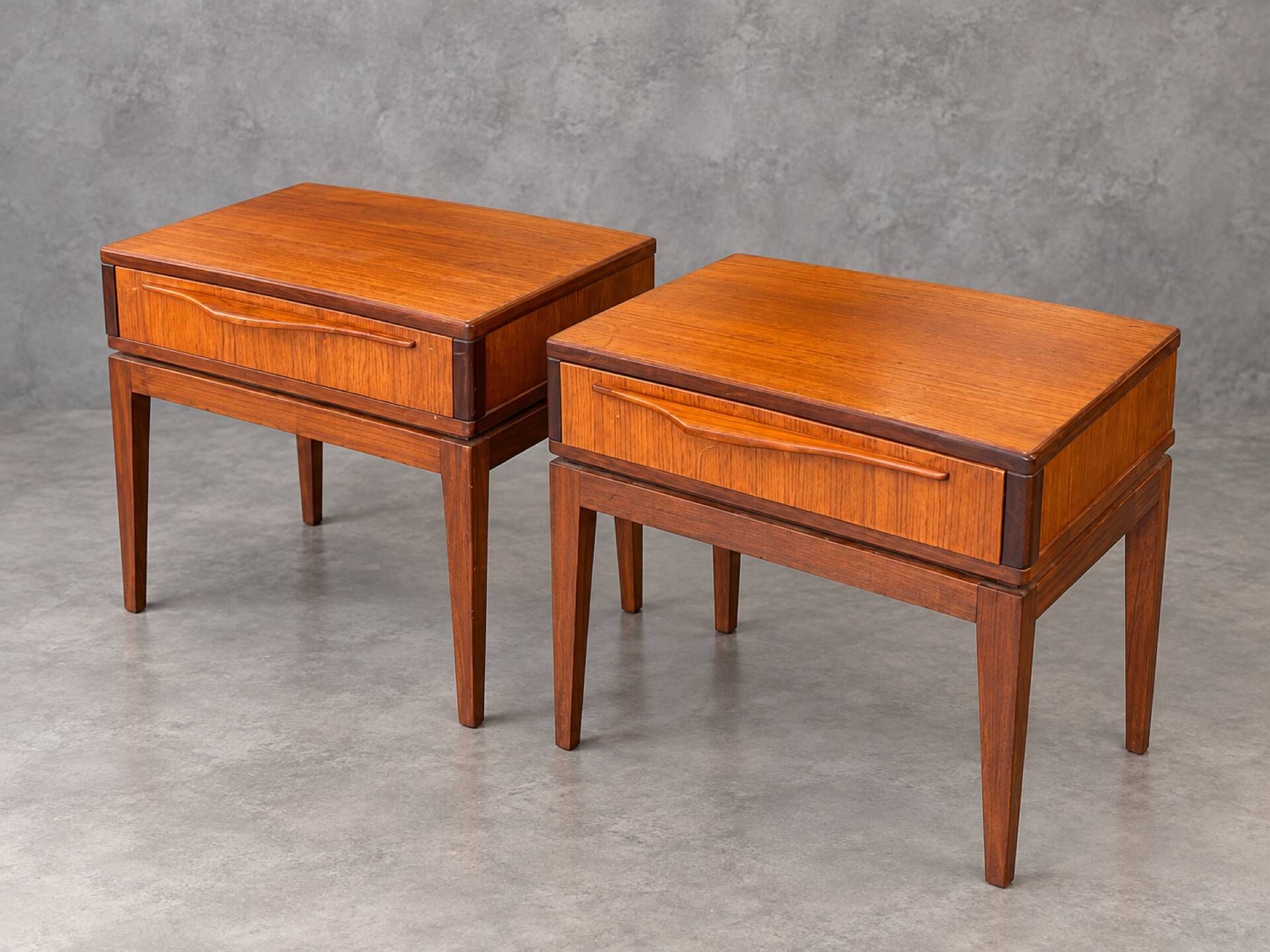 Vintage teak bedside tables – Scandinavian design – 1960s/1970s