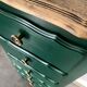 Chiffonnier 5 tiroirs relooké vert sapin et bois brut