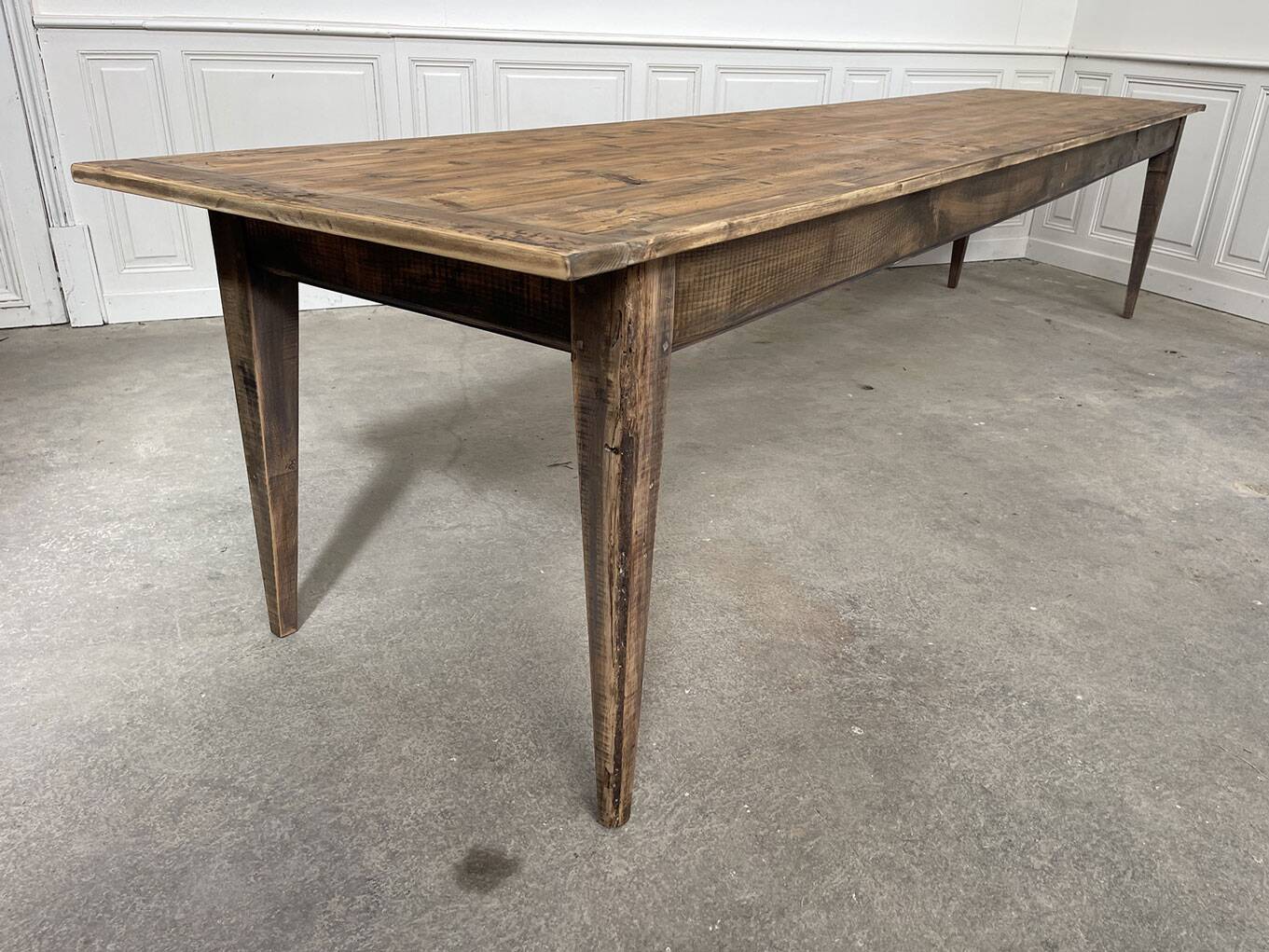 Large 1920 table with a length of 360cm
