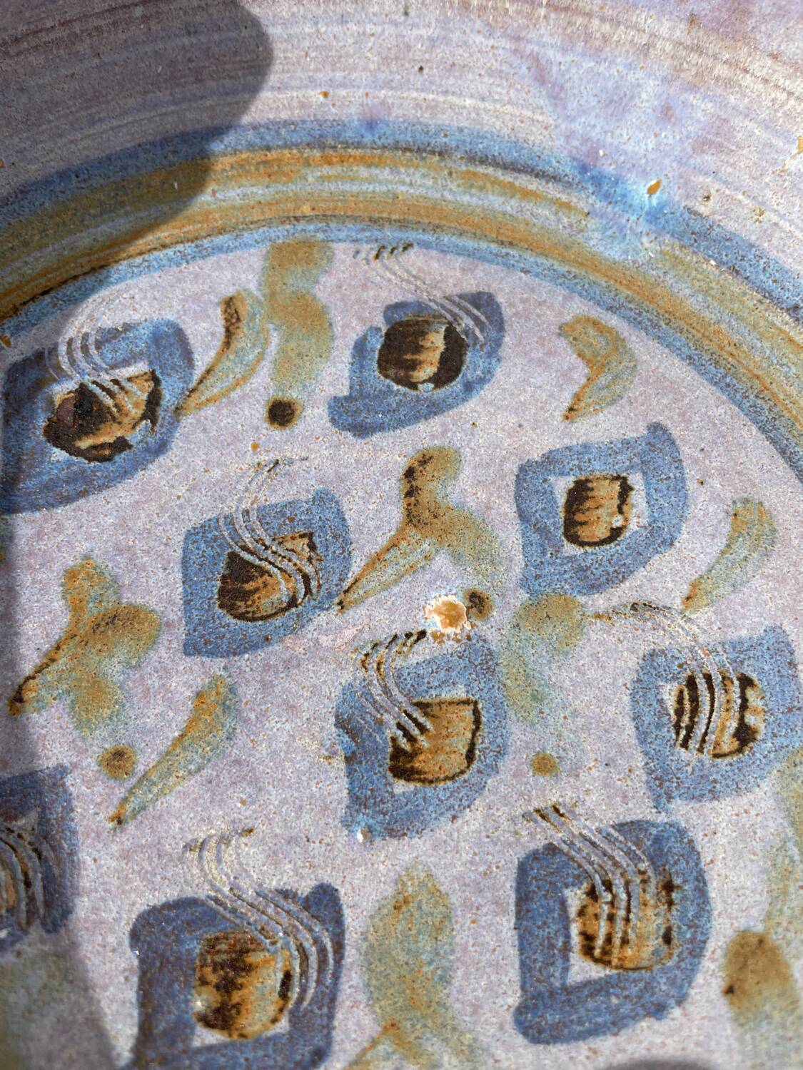 Ceramic pottery salad bowl