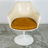 Tulip armchair by Eero Saarinen for Knoll International