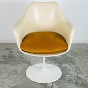 Tulip armchair by Eero Saarinen for Knoll International