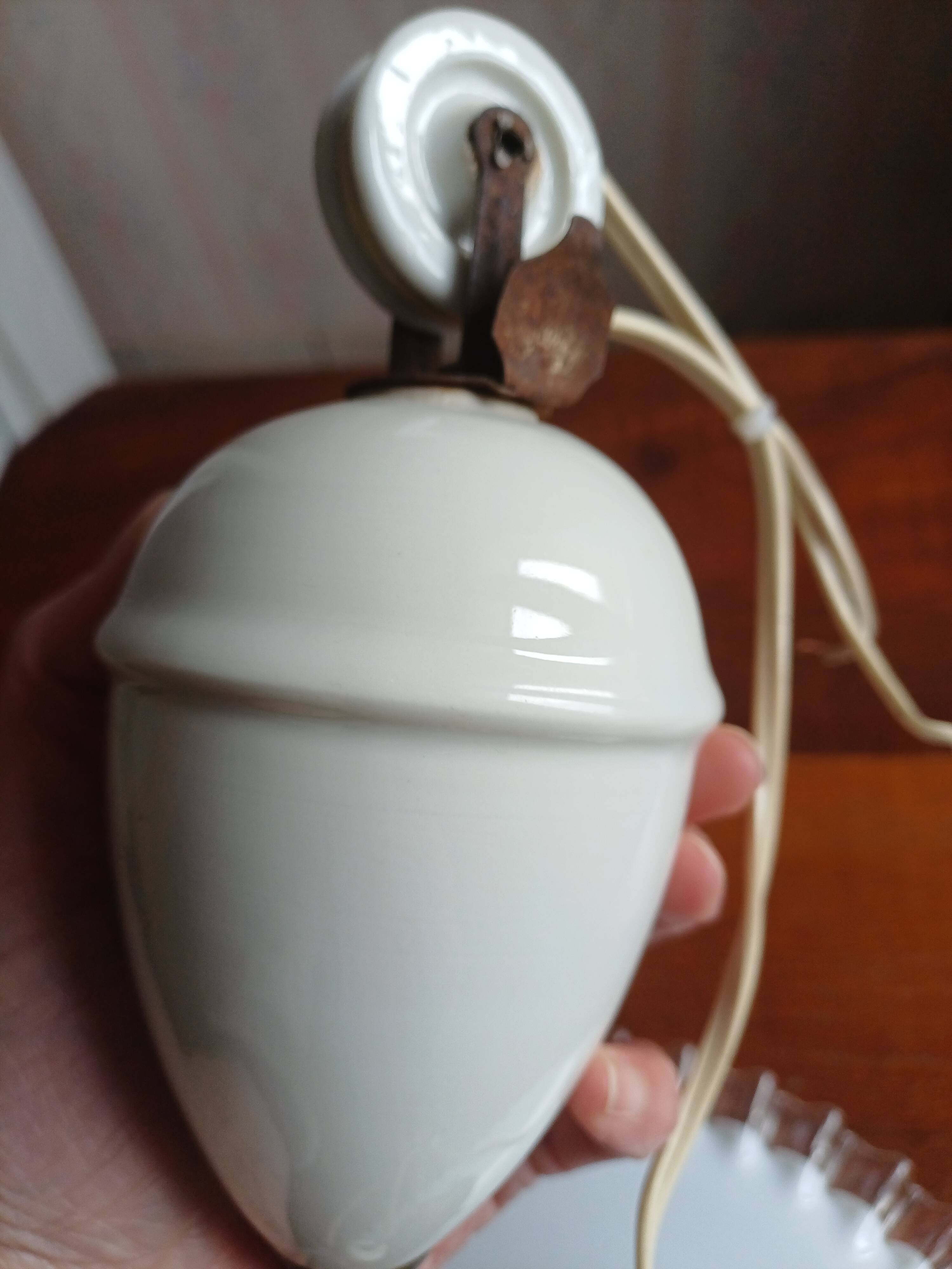 Vintage "rise and fall" lamp in opaline and porcelain