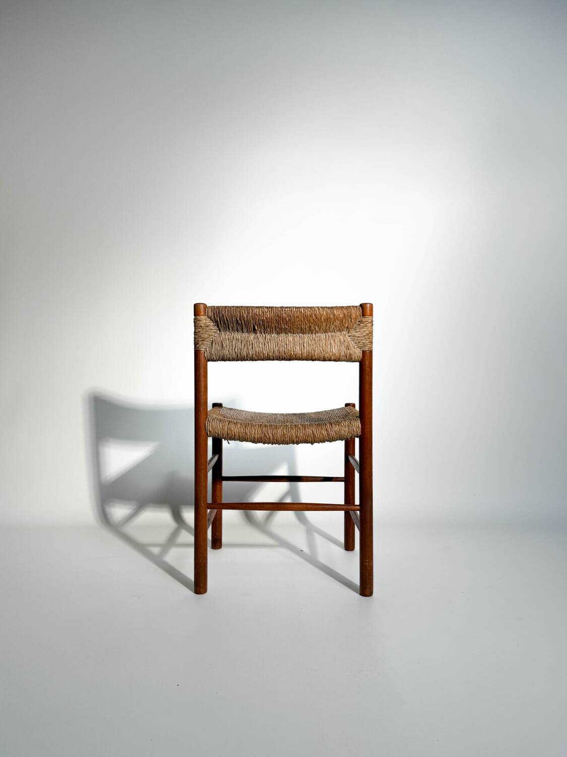 Lot de 5 chaises Charlotte Perriand modèle Dordogne
