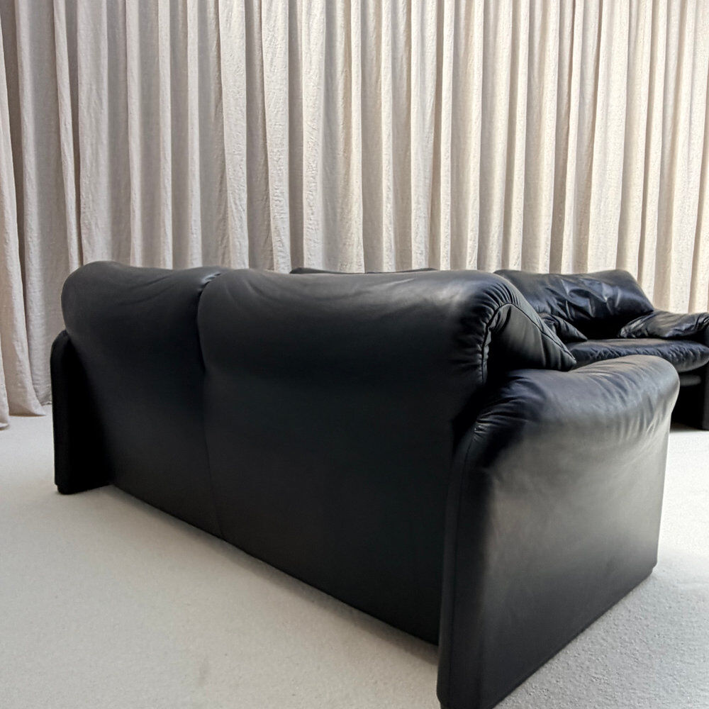 First edition Maralunga set, Vico Magistretti, Cassina, Italy, 1970s.