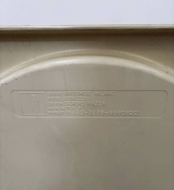 Table bar Bacco de Sergio Mazza pour Artemide 1967