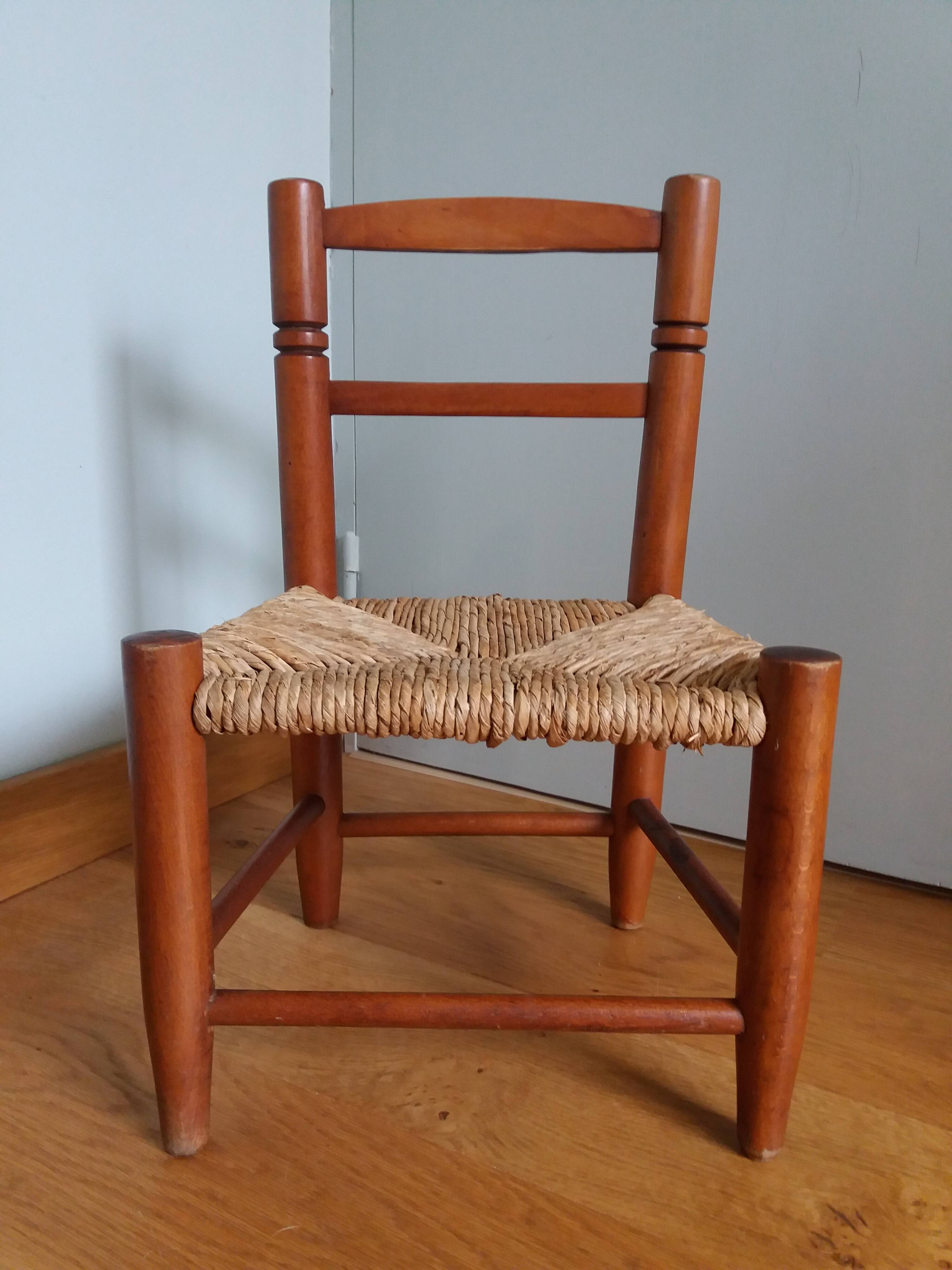 Children's straw chair