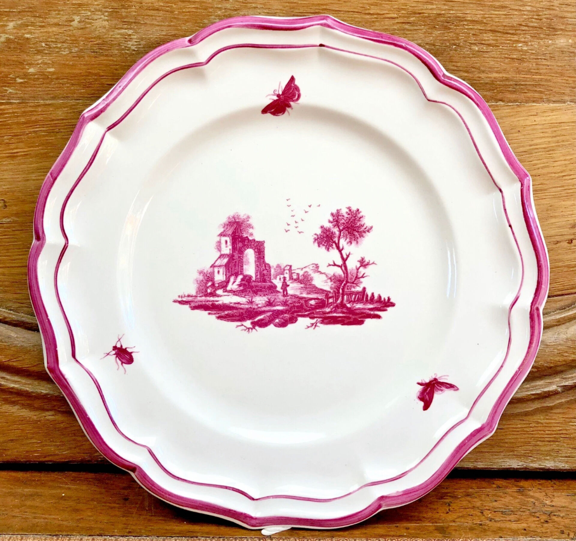 6 old flat table plates, Gien earthenware, pink landscape model.