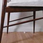 Chaise en skaï blanc des années 60-70