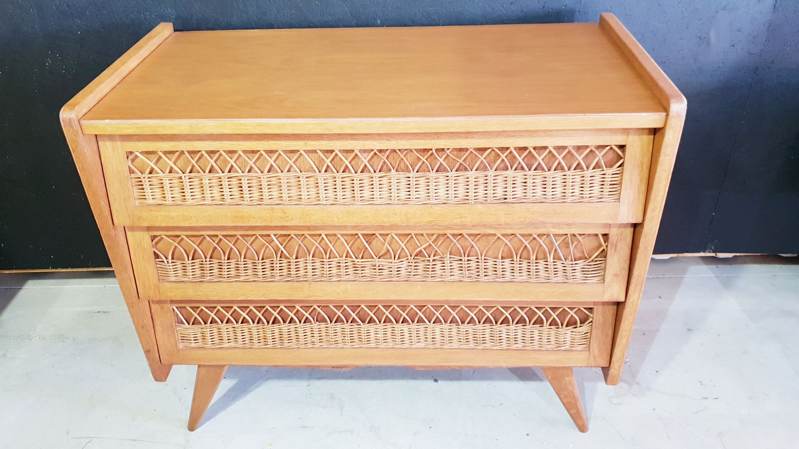Vintage chest of drawers