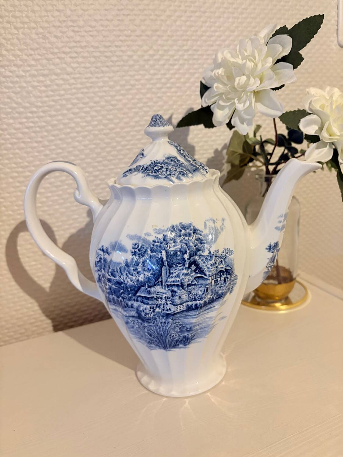 Johnson Bros Happy England coffee maker and teapot