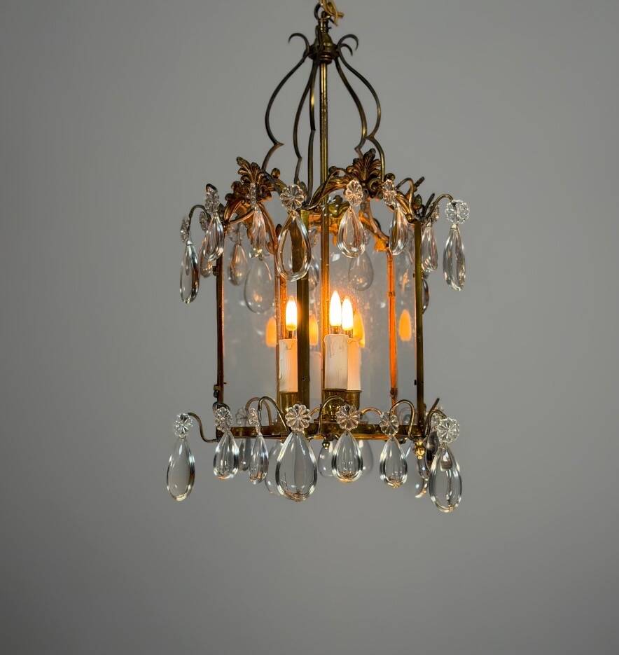 Louis XV style lantern in bronze with drop-shaped pendants, around 1900.