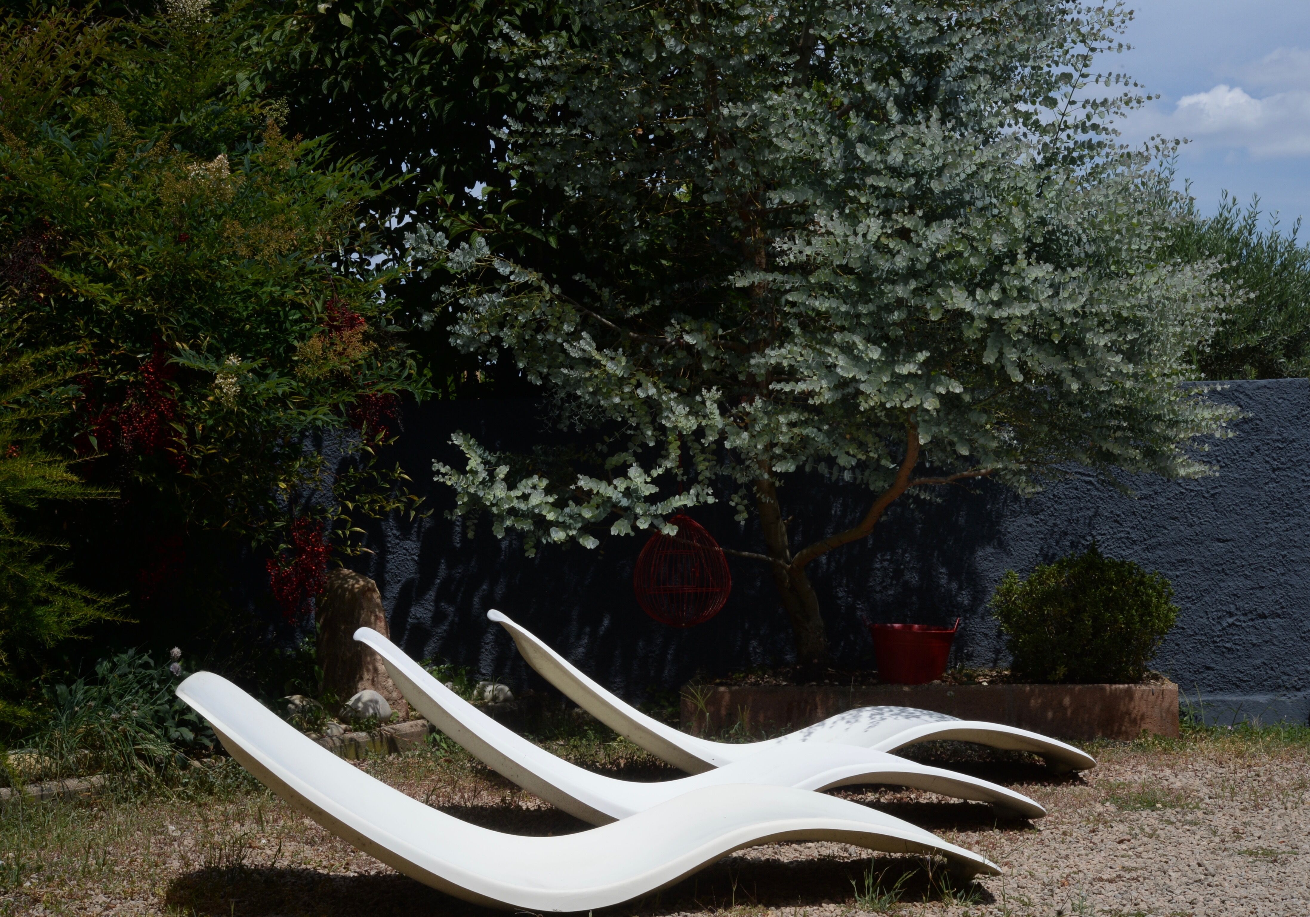 Set de 3 transats"club med" par Charles Zublena
