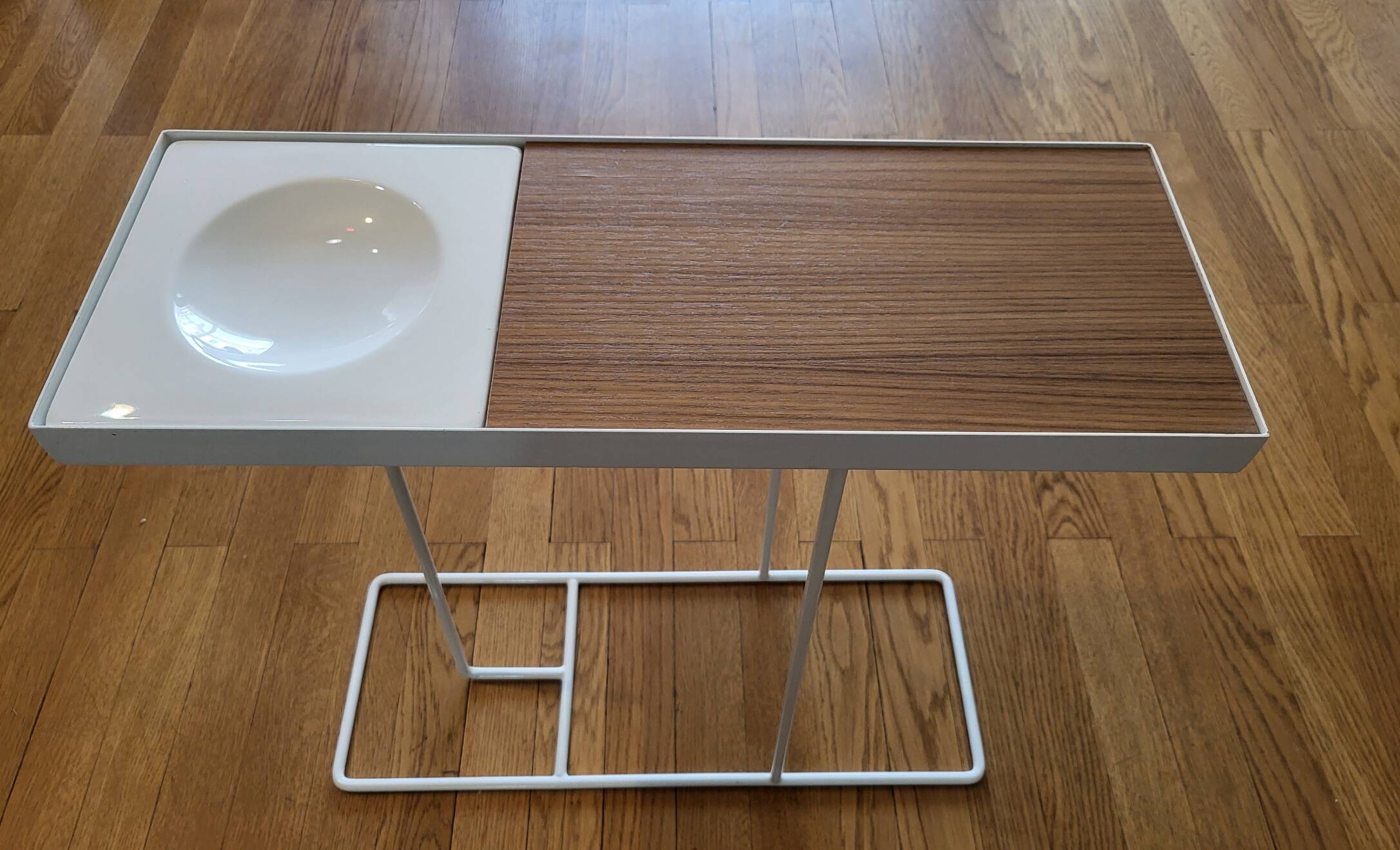Robin day side table by Habitat in white lacquered metal and Vintage wood