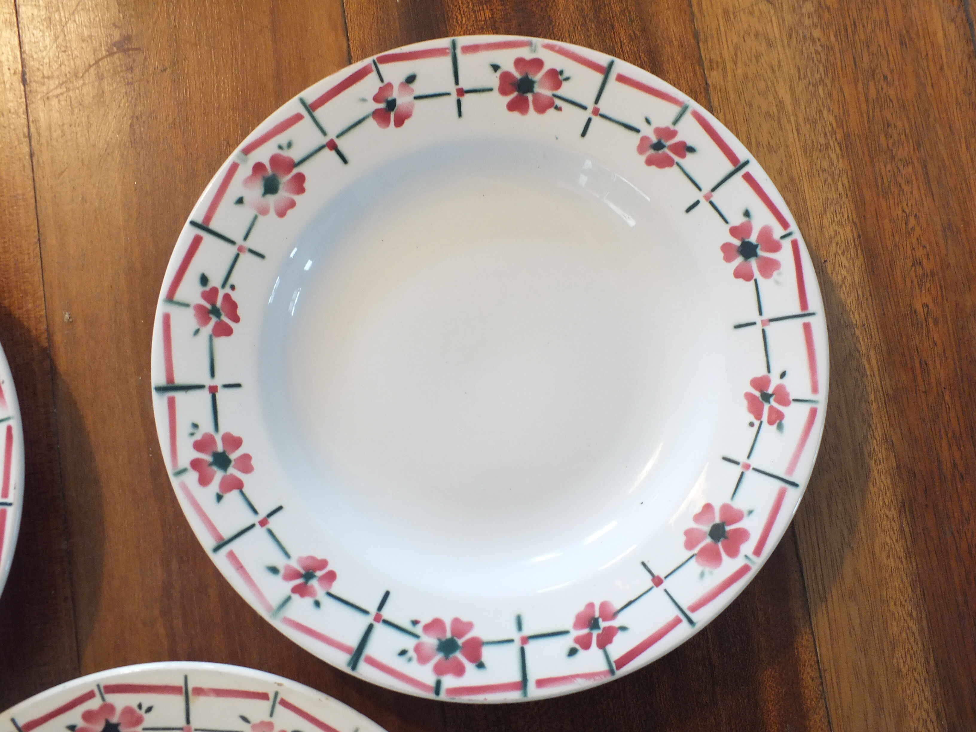 3 plates St Amand Céranord model Monique