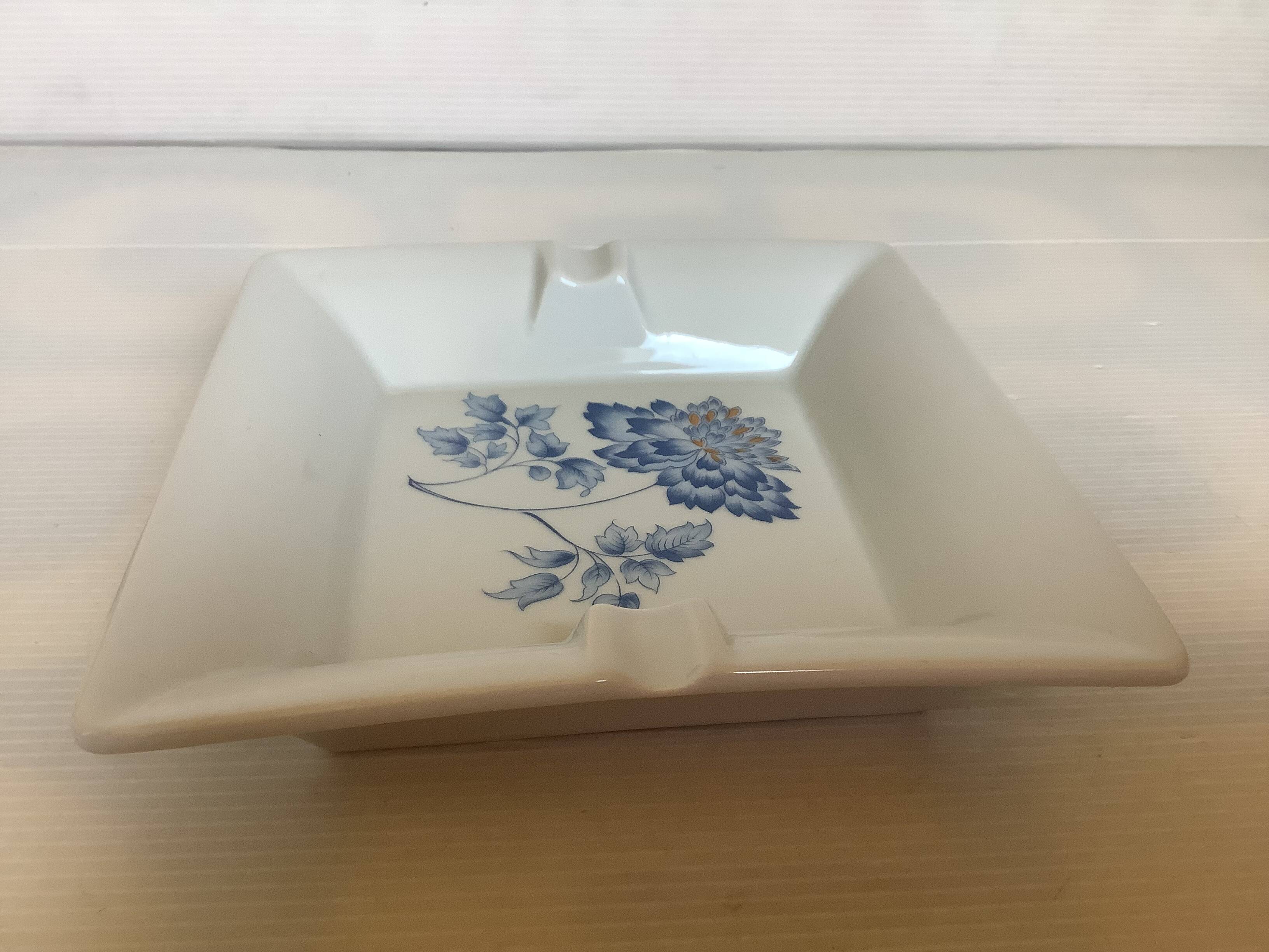 Philippe Deshoulières flower ashtray pocket emptier