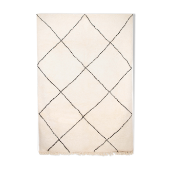 Berber carpet beni ouarain ecru with black diamonds 290 x 204 cm