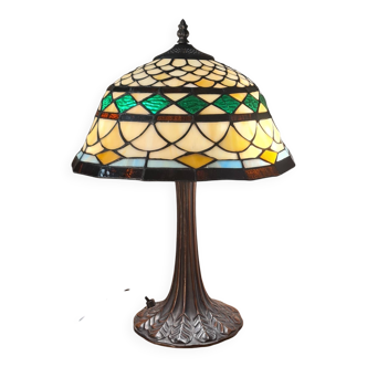 lamp under original Tiffany license eskriss stained glass 49x3 33