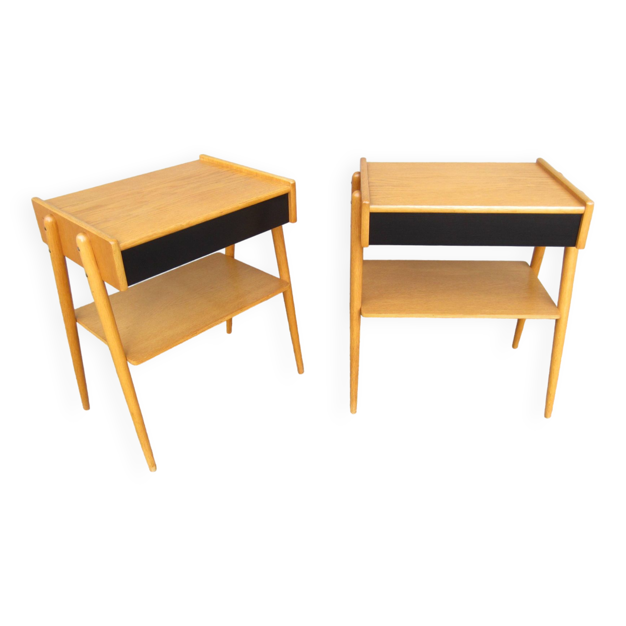 Pair of Scandinavian bedside tables by ab carlström & co möbelfabrik