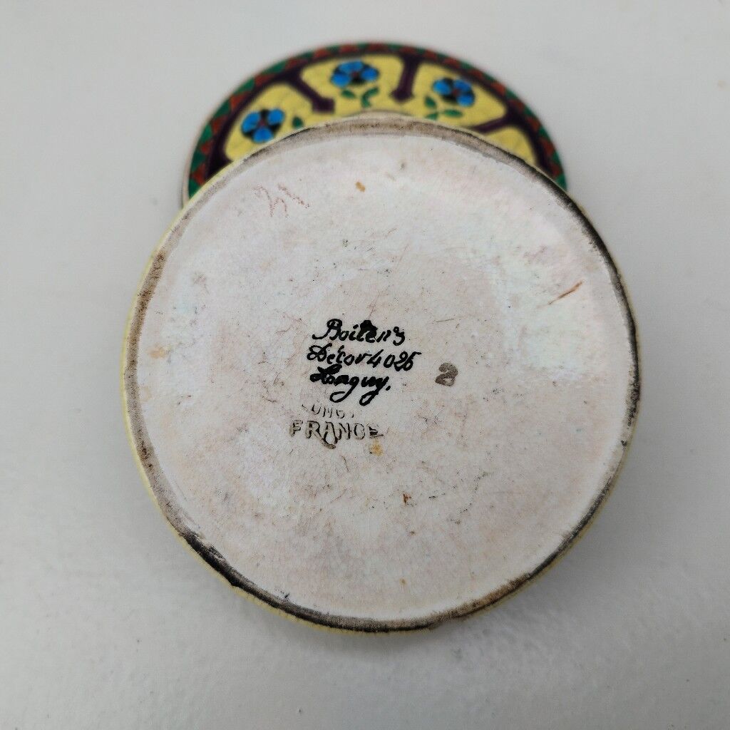 Ceramic box enamels of Longwy floral decoration